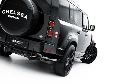 Spoiler zadního narázníku Land Rover Defender Mk4 černý lesklý plast