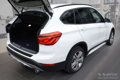 Ochranná lišta zadního nárazníku Avisa pro BMW X1 F48 2015-2022 - černá matná