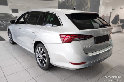Nerezová ochranná lišta zadního nárazníku Avisa pro Škoda Octavia 4 Kombi - stříbrná matná
