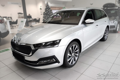 Nerezová ochranná lišta zadního nárazníku Avisa pro Škoda Octavia 4 Kombi - stříbrná matná
