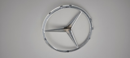 Přední znak - logo hvězda Mercedes  - A1638880086 - Originál