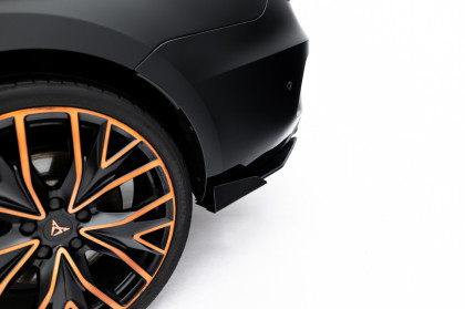 Splittery zadní boční Street Pro + flaps Cupra Leon ST Mk1 Facelift černo červené