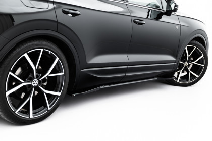 Prahové lišty Volkswagen Touareg R-Line Mk3 Facelift černý lesklý plast