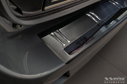 Nerezová ochranná lišta zadního nárazníku Avisa pro Mercedes V Klasa W447/ Vito 3 černá