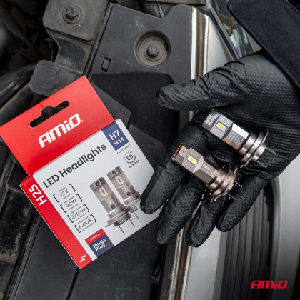 LED žárovky hlavního svícení Série H25 CANBUS H7 H18 12V 30W AMIO-04712
