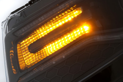 Přední světla s LED denními světly a dynamickým LED blinkrem pro Jeep Grand Cherokee IV WK2 (2011-2013) černá