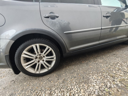 Plastové lemy blatníků Volkswagen Touran I (2010-2015) po faceliftu 4ks