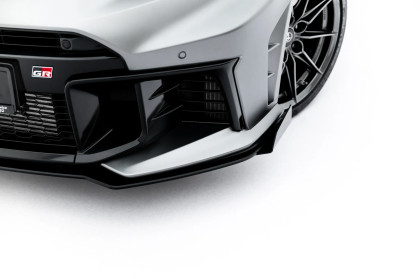 Street pro spoiler pod nárazník lipa + flaps Toyota GR Yaris Mk4 Facelift černo červený