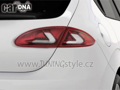 Zadní světla CARDNA Seat Leon 1P 05-09 červená