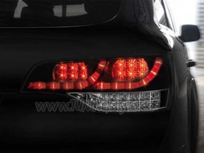 Zadní světla LED Audi Q7 05-09 černá
