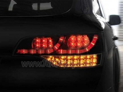 Zadní světla LED Audi Q7 05-09 černá/kouřová