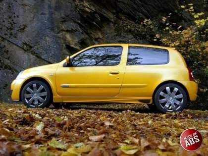 Dokładki Progów Renault Clio II < AF >