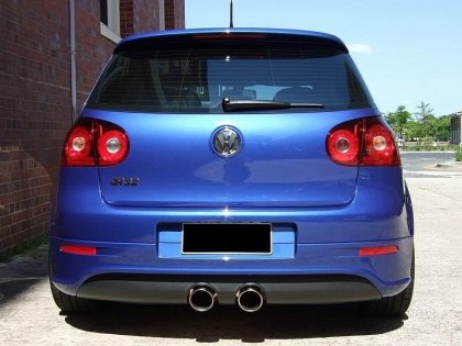 Dyfuzor Tylny VW Golf 5 R32 (2 otwory na wydech, wydech R32)