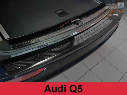 Karbonová ochranná lišta zadního nárazníku Audi Q5 se záhybem 2008-2016
