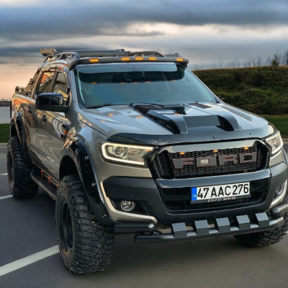 Kryt, nádech kapoty pro FORD Ranger T7-T8 2015-2022 (černý lesk)