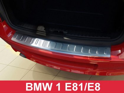 Nerezová ochranná lišta zadního nárazníku BMW 1/E81-3D/E87-5D 2007-2011