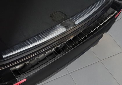 Nerezová ochranná lišta zadního nárazníku grafitová lesklá Mercedes-Benz E W213 Kombi 16-