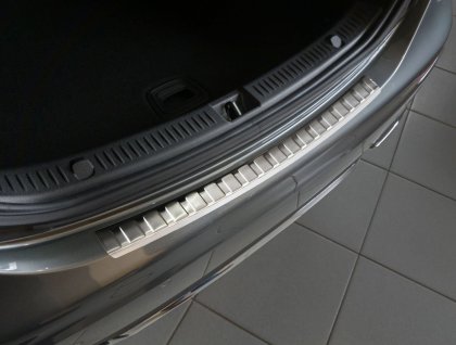 Nerezová ochranná lišta zadního nárazníku Mercedes-Benz E W213 16-