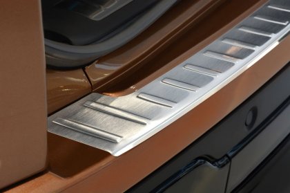 Nerezová ochranná lišta zadního nárazníku Range Rover Evoque 11-
