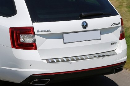 Nerezová ochranná lišta zadního nárazníku Škoda Octavia III RS Chromová