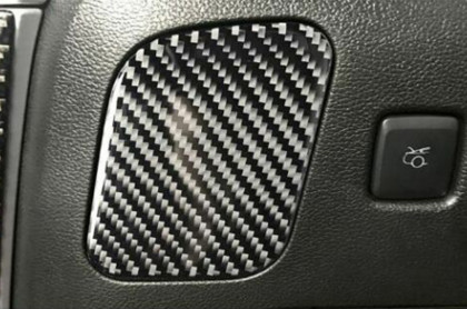 Okleina carbonowa otwarcia klapy schowka bocznego Ford Mustang 15-19