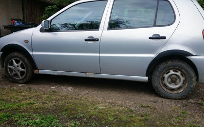 Plastové lemy blatníků zadní VW Polo III 5dv.(1994-2001) 2ks