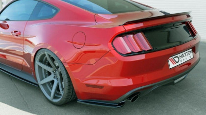 Splittery zadní boční Ford Mustang Mk6 2014-2017 černý lesklý plast