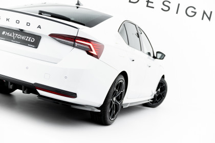 Splittery zadní boční Škoda Octavia Sportline Liftback / Combi Mk4 Facelift černý lesklý plast