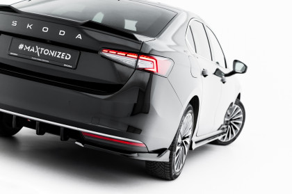 Splittery zadní boční V.2 Škoda Superb Mk4 černý lesklý plast