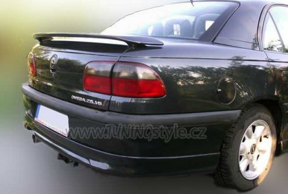 Spoiler-křídlo zadní kapoty Sedan TFB Opel Omega B