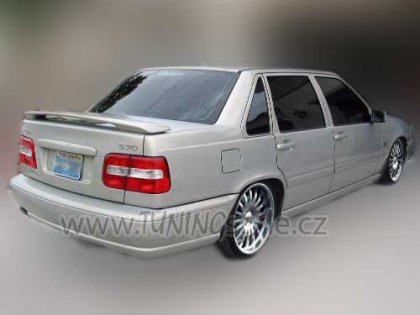 Spoiler-křídlo zadní kapoty TFB Volvo S70