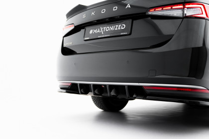 Spoiler zadního narázníku Škoda Superb Mk4 černý lesklý plast