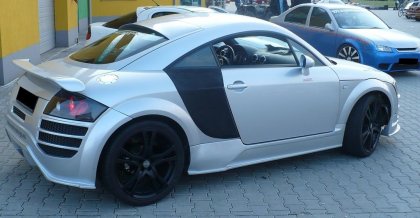 Wloty Boczne Audi TT < R8 Look >
