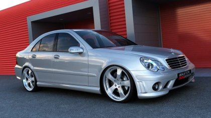 Zderzak Przedni Mercedes C-Class W203 < AMG 204 Look>