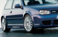 Boční prahy R32 design VW Golf IV /4 3dv.