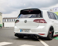 Difuzor zadního nárazníku VW GOLF Mk7 GTI CLUBSPORT 2016- 2017 černý lesklý plast