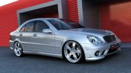 Boční prahy Mercedes C-Class W203 00-06 < AMG 204 Look> 