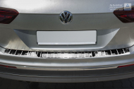 Nerezová ochranná lišta zadního nárazníku VW Tiguan II 2015- stříbrná - zrcadlový lesk