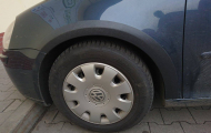 Plastové lemy blatníků přední VW Golf V hatchback 2003-2009 2ks