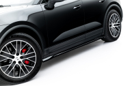 Prahové lišty Porsche Macan EV Mk1 černý lesklý plast