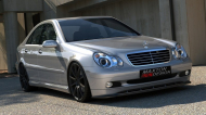 Spojler pod nárazník lipa Mercedes C-Class W203 00-04 (klasická verze) carbon look